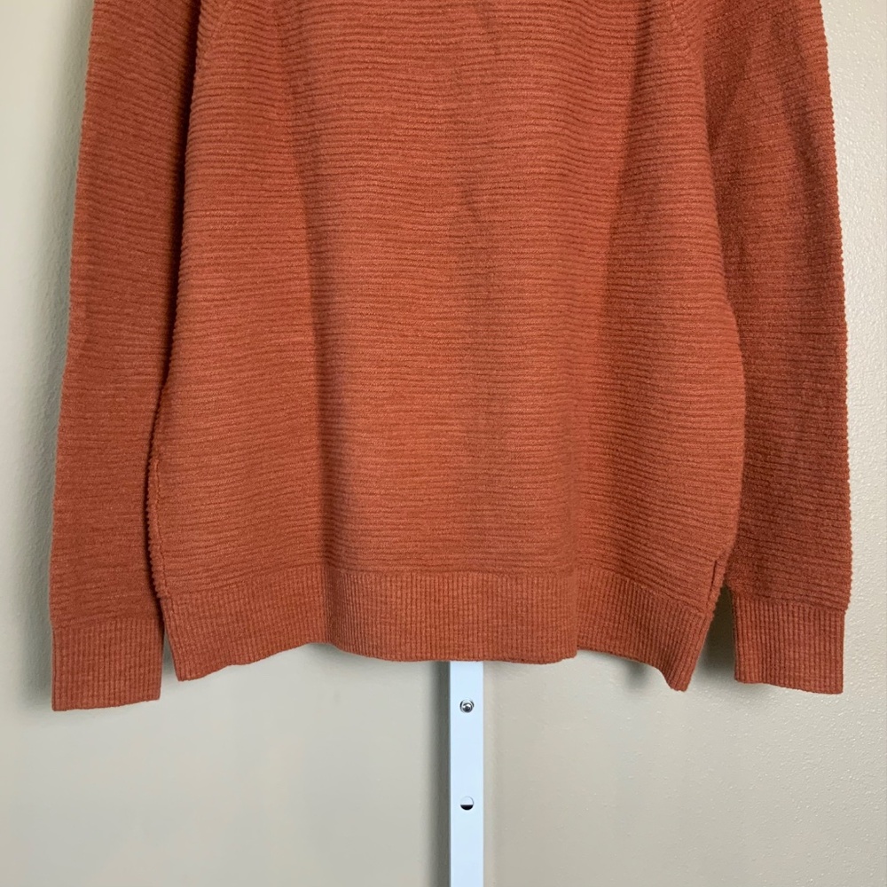 LOFT Raglan V-Neck Sweater - Picture 16 of 16
